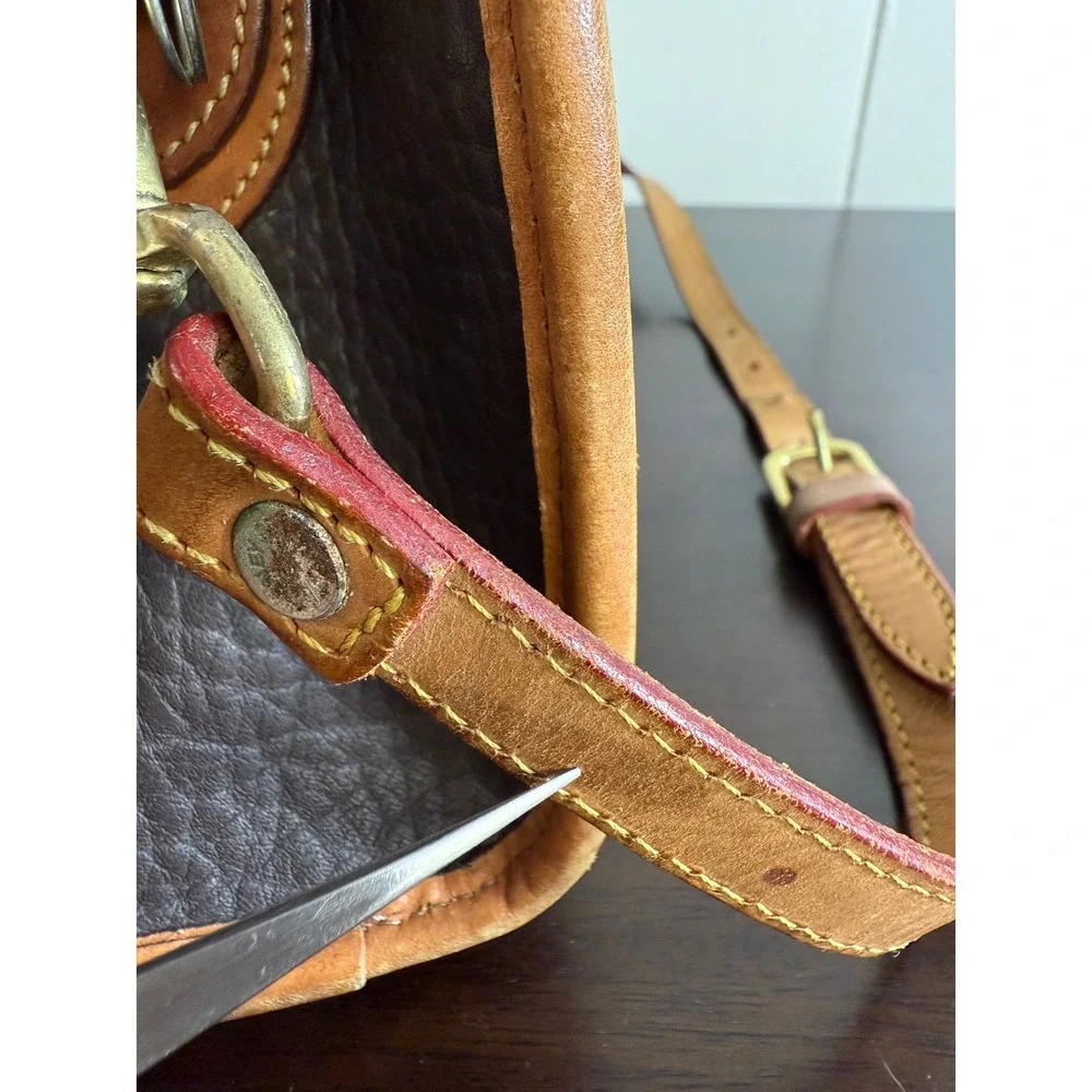 Dooney & Bourke Crossbody Bag Women's All Weather Leather Brown Vintage Made USA